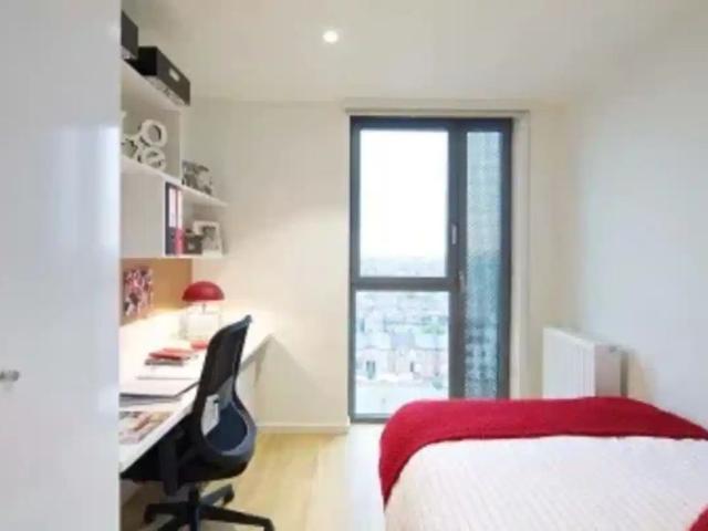 Studio for rent in Shepherd's Bush, Greater London