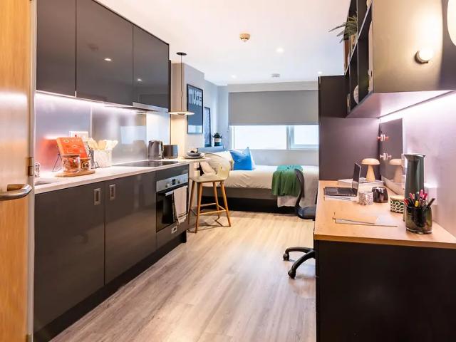 Studio for rent in Barbican, Plymouth