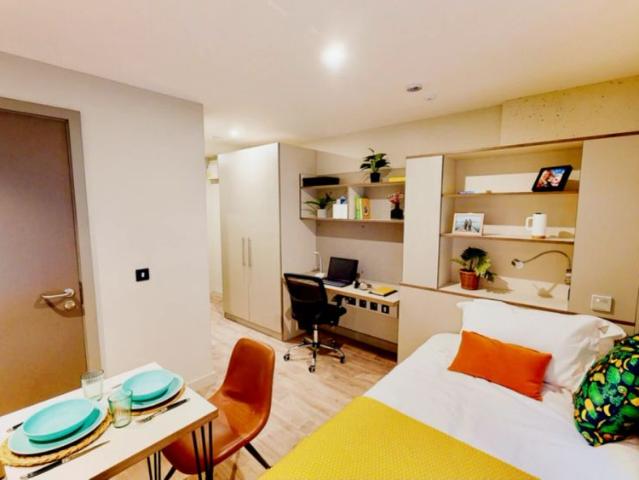 Studio for rent in Cathedral Quarter, Belfast