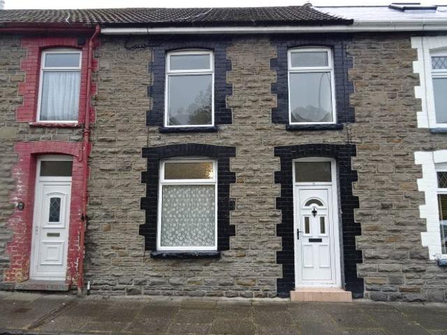 House for rent in Ynyshir, Wales