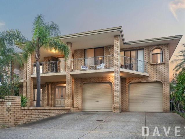 House for sale in Hamersley, City of Stirling