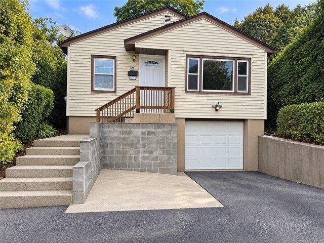 House for sale in Providence, Providence County