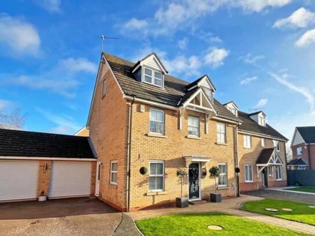 House for sale in Hampton Green, Cambridgeshire