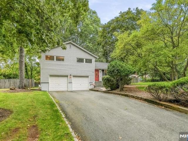 House for sale in Hillsdale, Bergen County