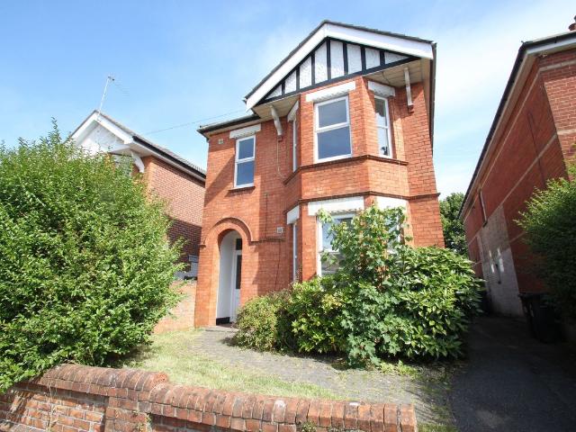 Apartment for rent in Talbot Village, Bournemouth