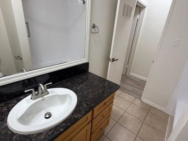 Apartment for rent in Santa Monica, California