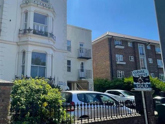 Apartment for rent in Round Hill, Brighton