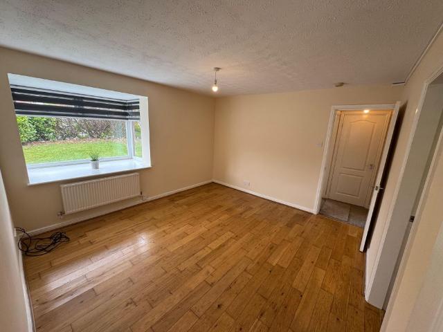 Apartment for rent in Ringley, Lee Bank