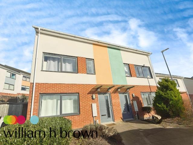 Apartment for rent in Mile End, Fordham Heath