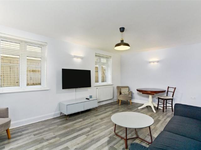 House for rent in London Borough of Croydon, Greater London