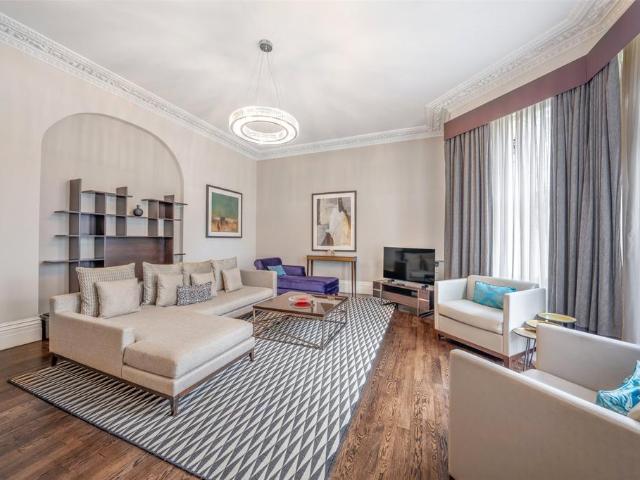 House for rent in South Kensington, Greater London