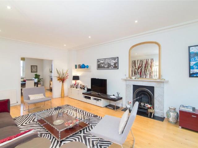House for rent in Brompton, Greater London