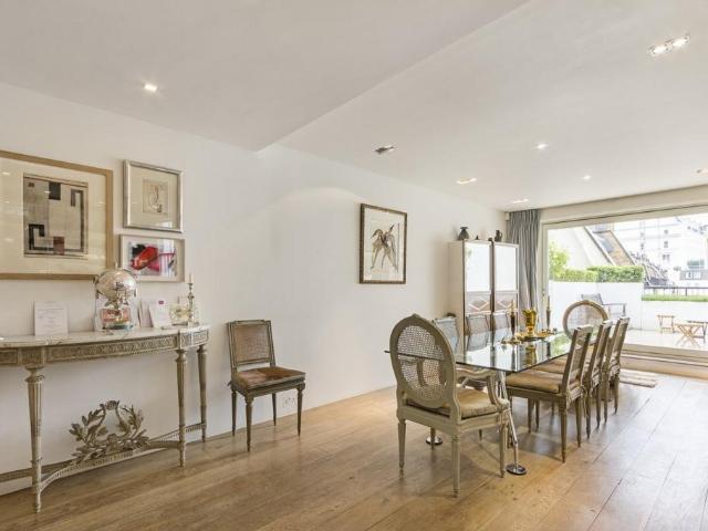 House for rent in Brompton, Greater London