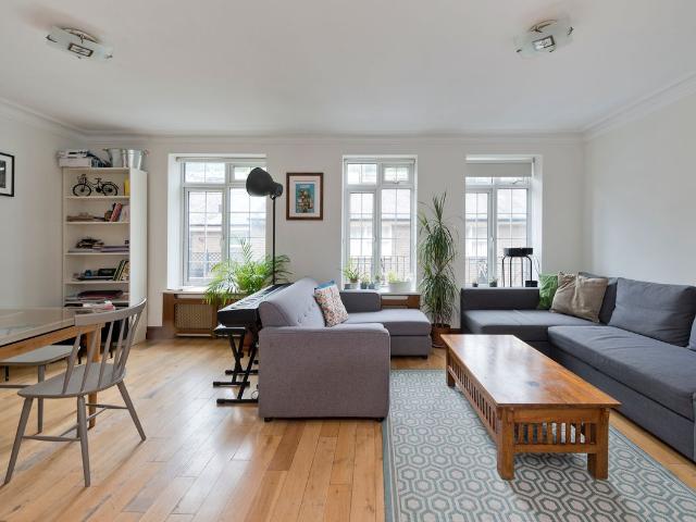 House for rent in Brompton, Greater London