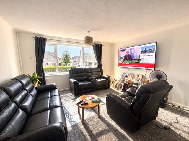 Apartment for rent in Regent Quay, Oad Street