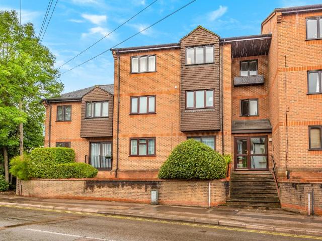 Apartment for rent in St Albans, Five Acres