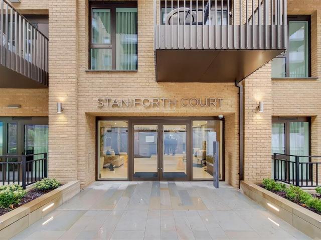 Apartment for rent in Fulham Reach, Greater London