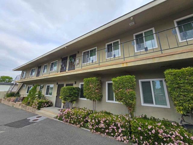 Apartment for rent in Signal Hill, California