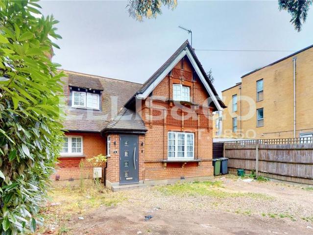 House for rent in Alperton, Greater London