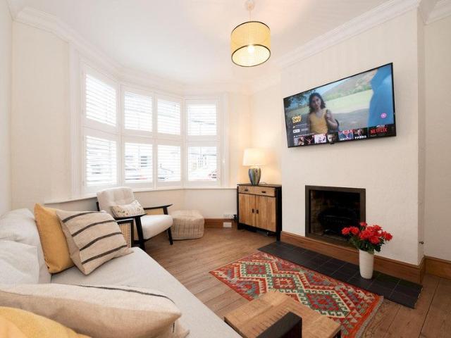 House for rent in Strawberry Hill, Greater London