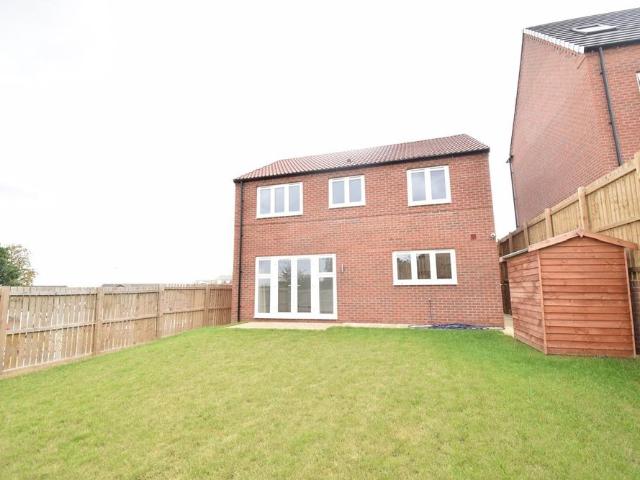House for rent in Pinders Heath, West Yorkshire