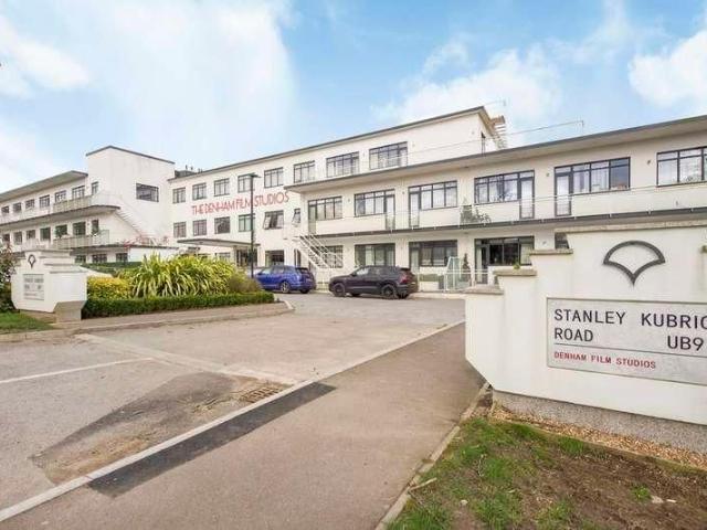 Apartment for rent in Denham