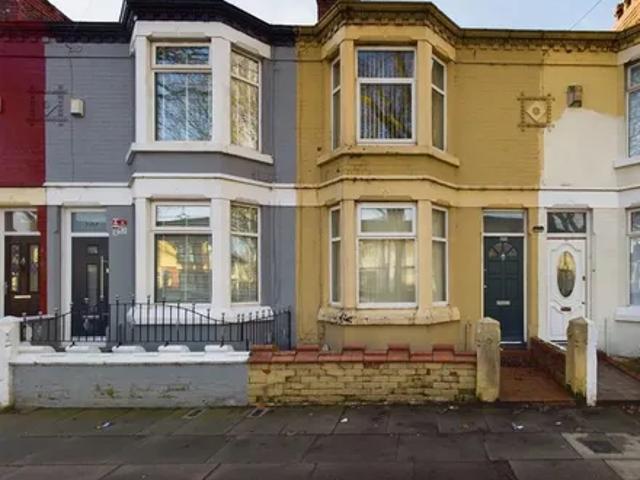 House for rent in Calderstones