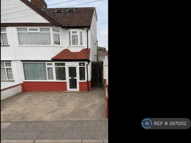 House for rent in Alperton, Greater London