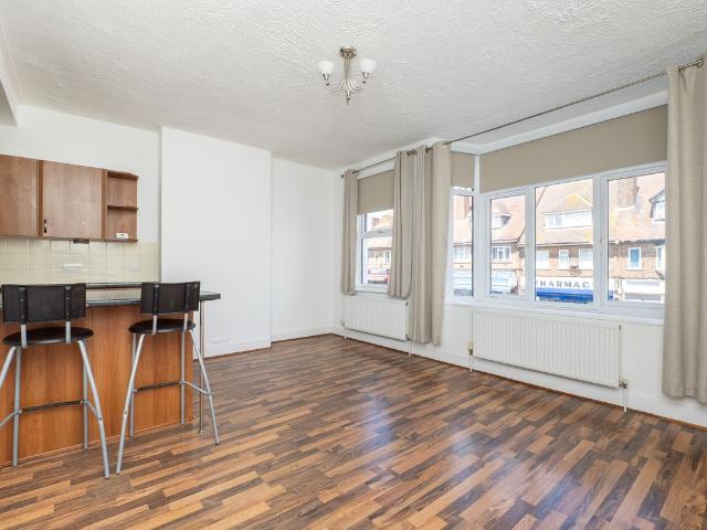 House for rent in Carshalton-on-the-Hill, Greater London