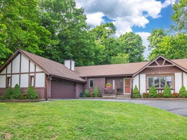 House for sale in Budd Lake, New Jersey