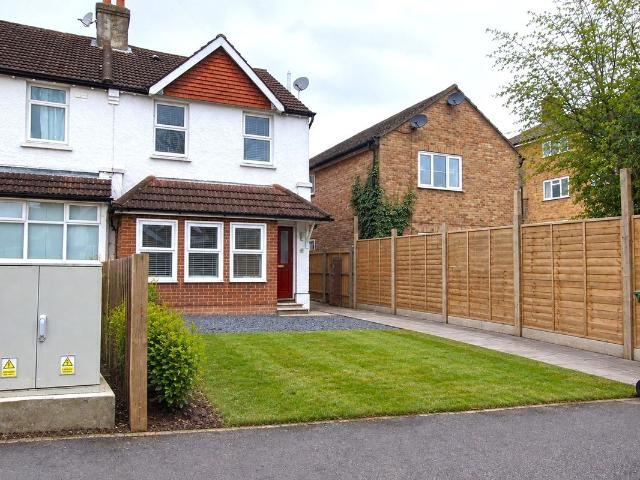 Apartment for rent in London Borough of Sutton, Greater London
