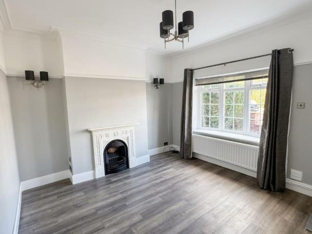 House for rent in Gillbent, Stockport