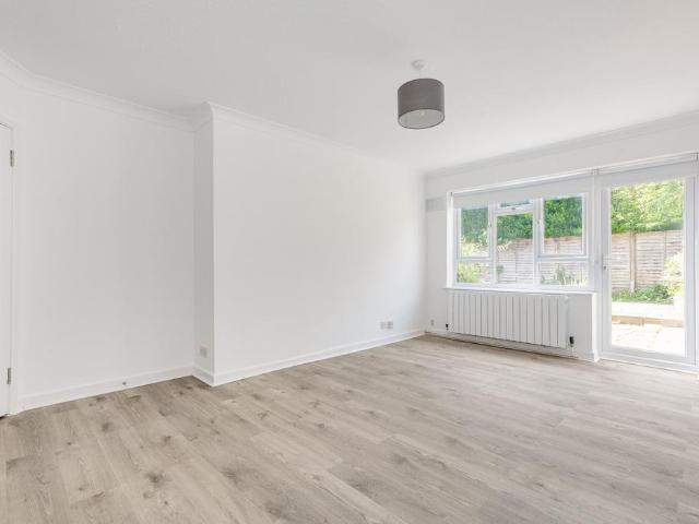 House for rent in North Sheen, Greater London