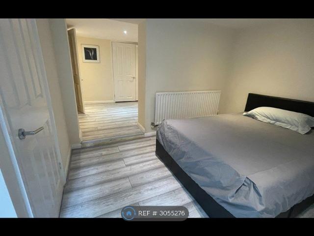 Room for rent in Brompton, Gillingham
