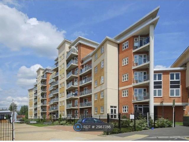 Apartment for rent in Lane, Greater London
