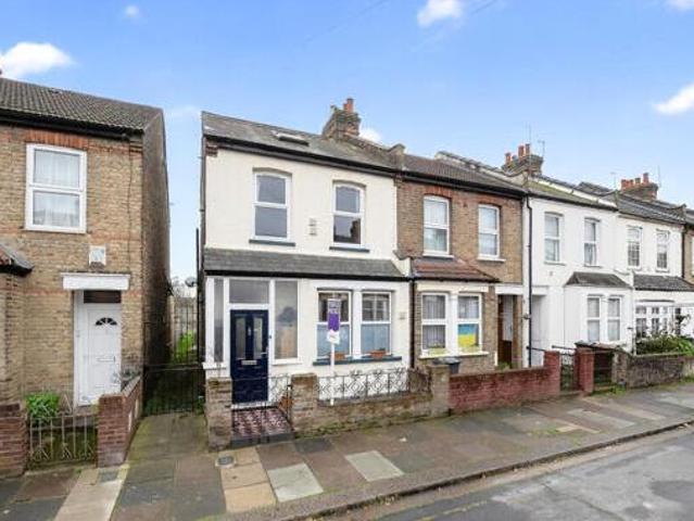 House for sale in Greater London