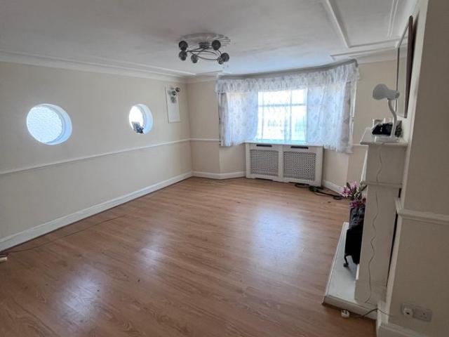 House for rent in London Borough of Havering, Greater London