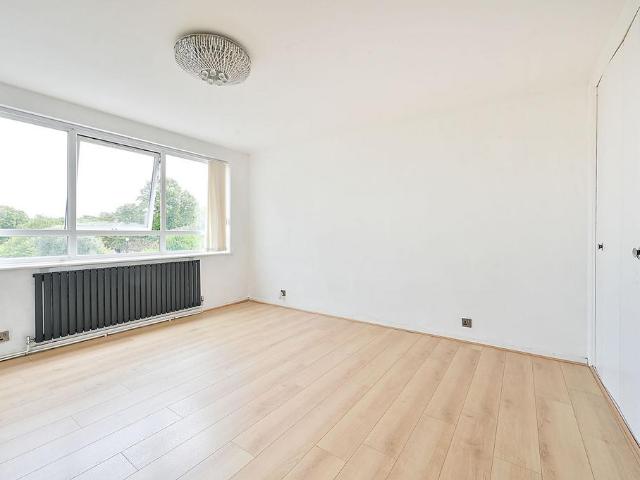 Apartment for rent in Greater London