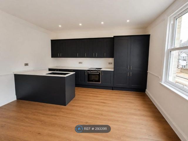 House for rent in Strawberry Hill, Greater London
