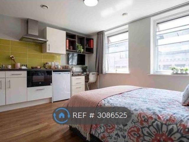 Room for rent in Pride Quarter, Liverpool