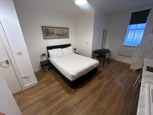 Apartment for rent in Cavern Quarter, Calderstones