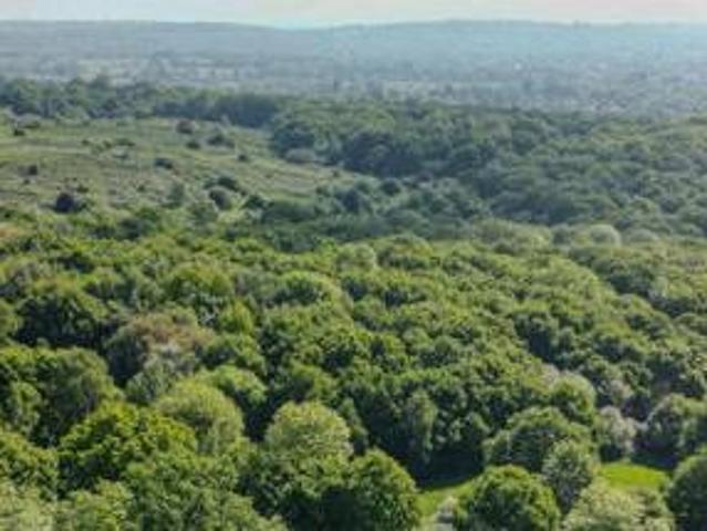 House for sale in Little Stanmore, Greater London