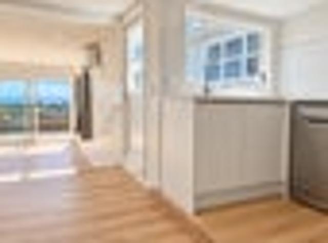 Apartment for rent in Whangaparaoa, Oroua County