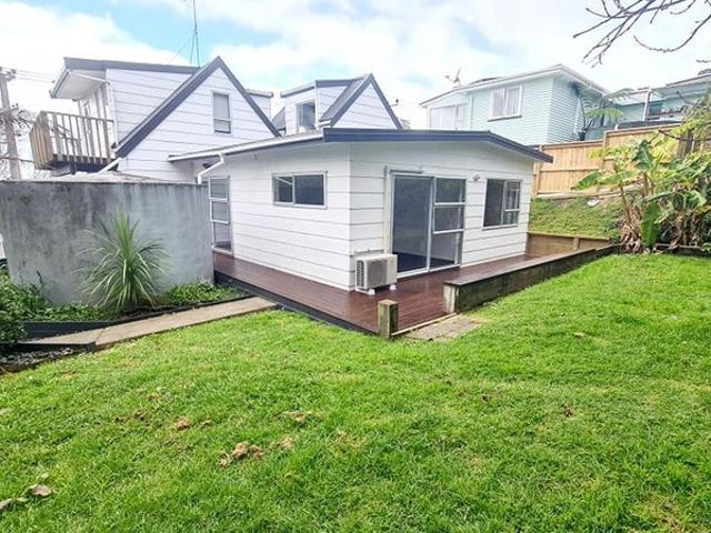 House for rent in Whangaparāoa, Hibiscus and Bays