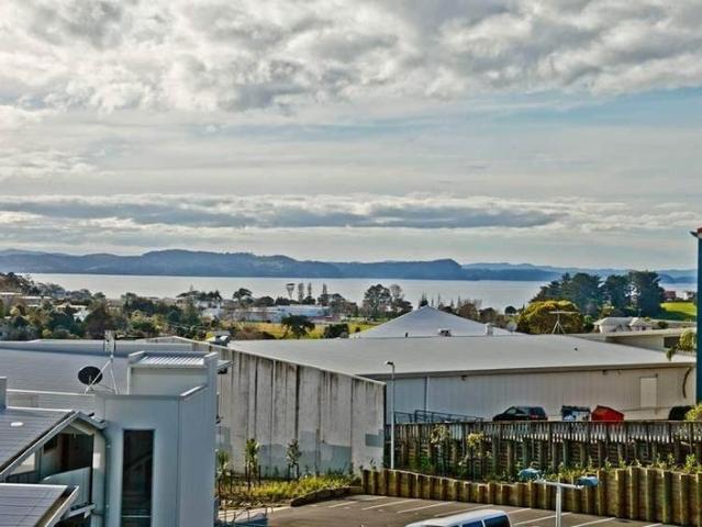 Apartment for rent in Whangaparāoa, Hibiscus and Bays