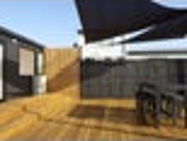 House for rent in Whangaparaoa