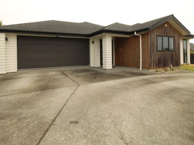House for rent in Whangaparaoa, Oroua County
