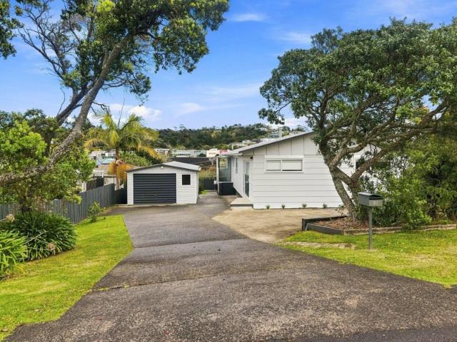 House for rent in Whangaparaoa, Oroua County
