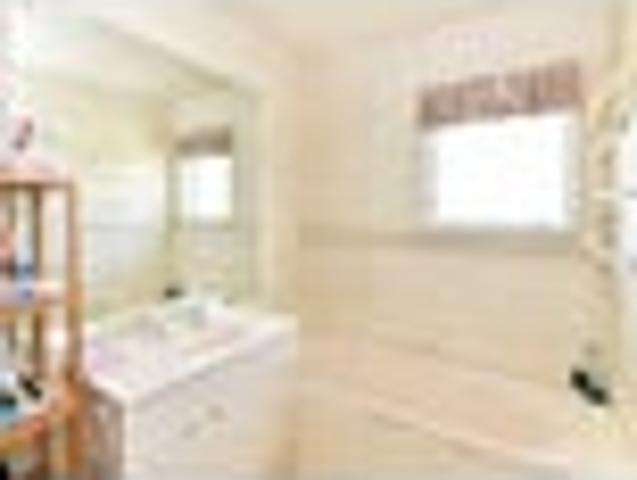 House for rent in Whangaparaoa