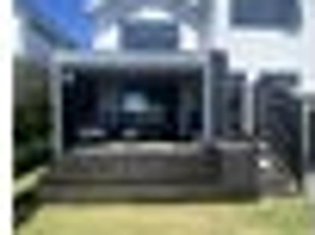 Townhouse for rent in Whangaparaoa